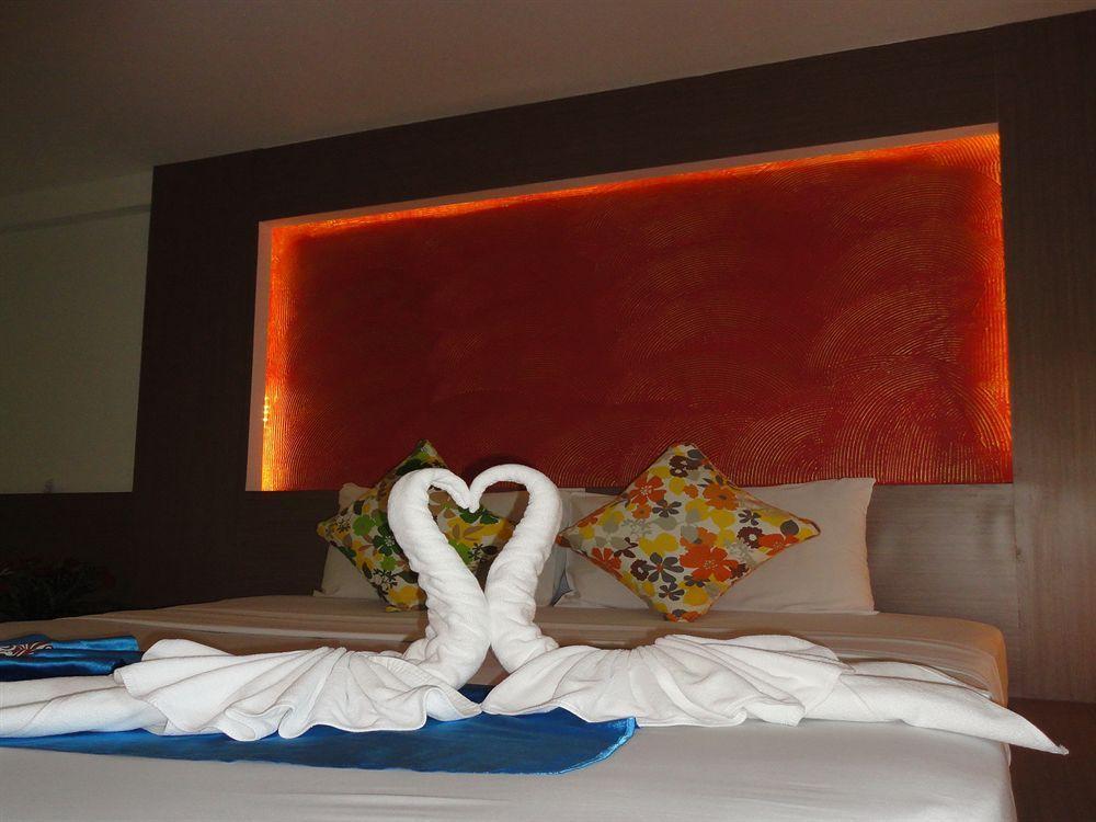 La Moon At Phuket - Sha Extra Plus Экстерьер фото