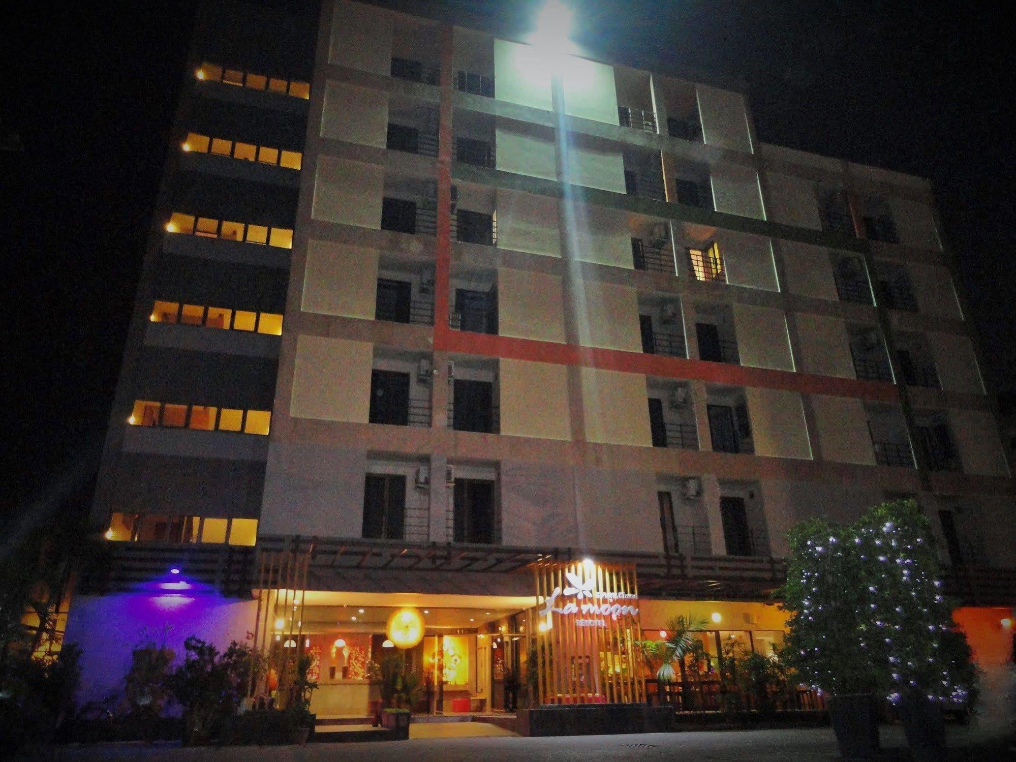 La Moon At Phuket - Sha Extra Plus Экстерьер фото